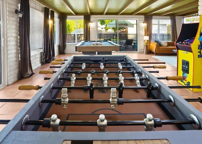 Golf Simulator Pool Sports Court Sleeps 24 Mesa