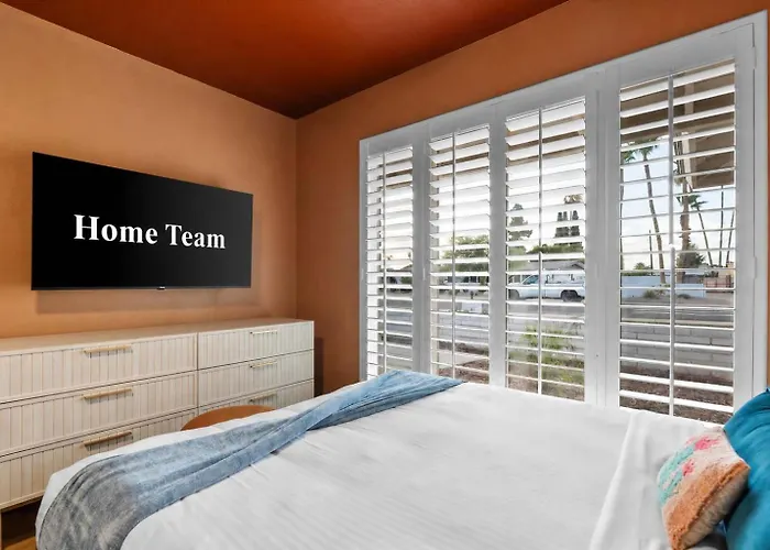 Holiday home Golf Simulator Pool Sports Court Sleeps 24 Mesa